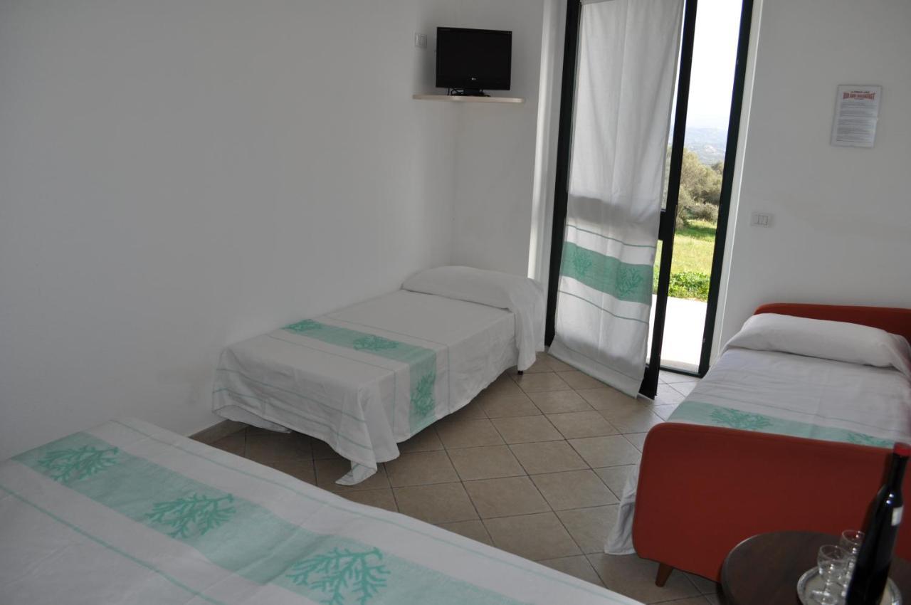 La Striscia Larga Bed & Breakfast San Pasquale Eksteriør bilde