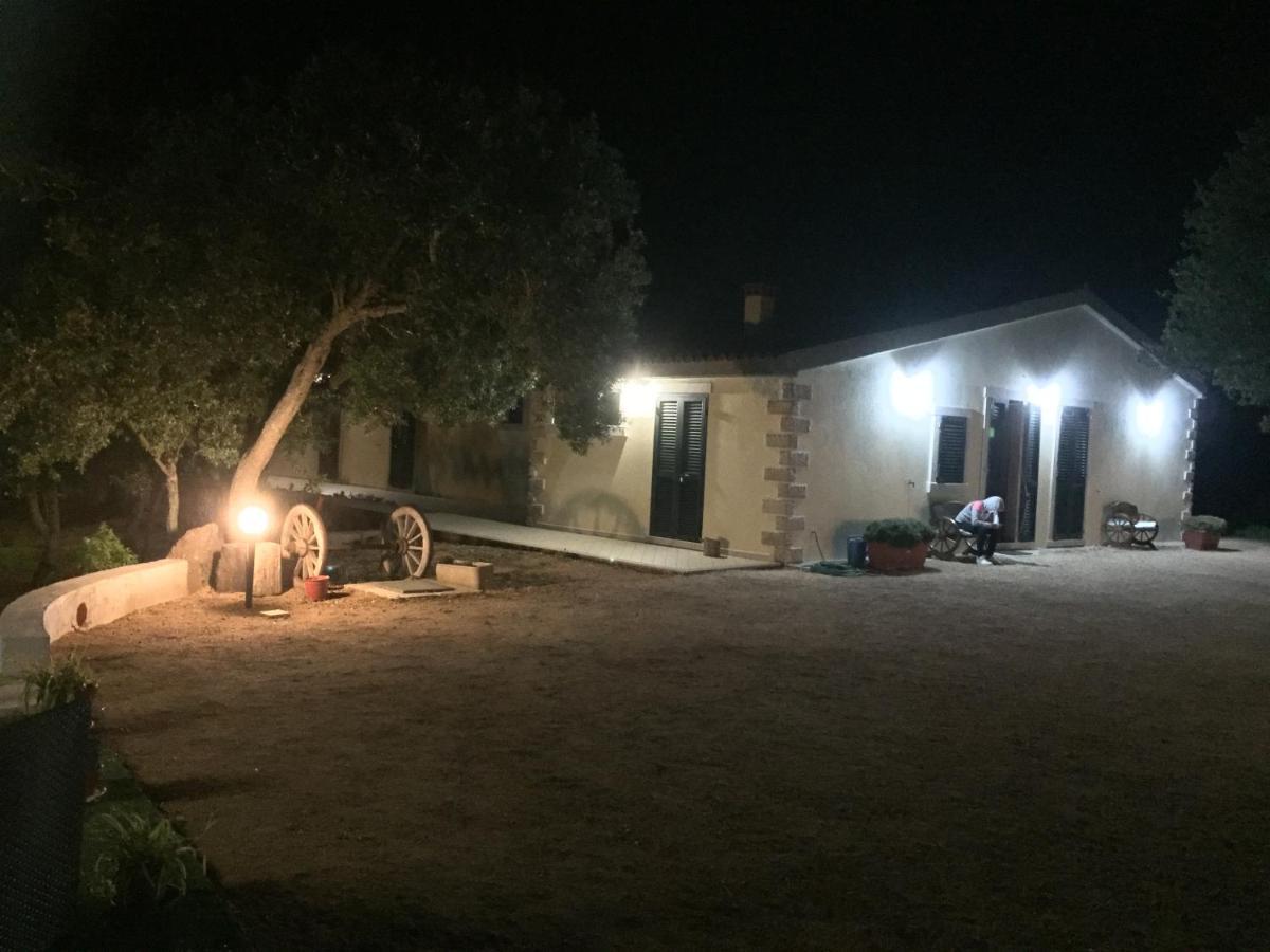La Striscia Larga Bed & Breakfast San Pasquale Eksteriør bilde