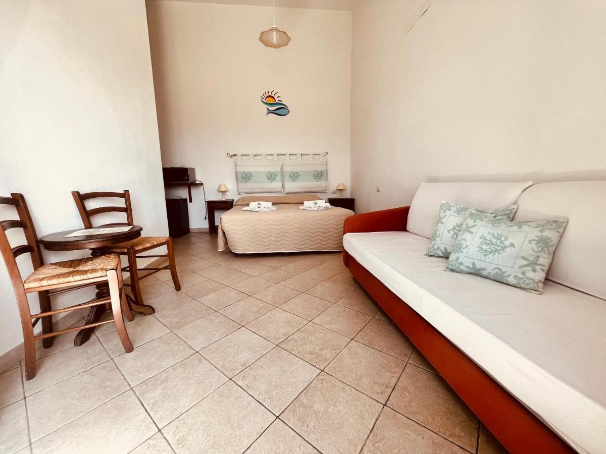 La Striscia Larga Bed & Breakfast San Pasquale Eksteriør bilde